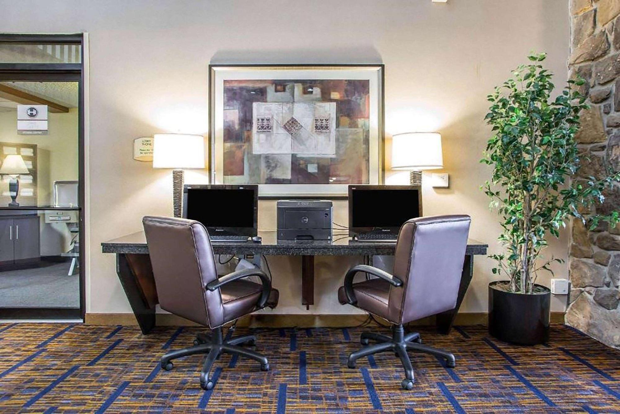 Howard Johnson By Wyndham Merrillville Exteriér fotografie